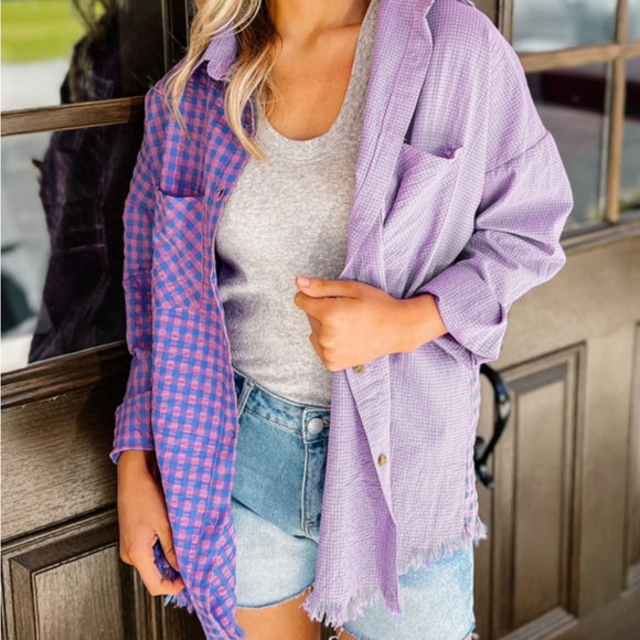Lightweight Purple & Pink Checkered Plaid Button Down Top, Frayed Hem - Picture 5 of 15
